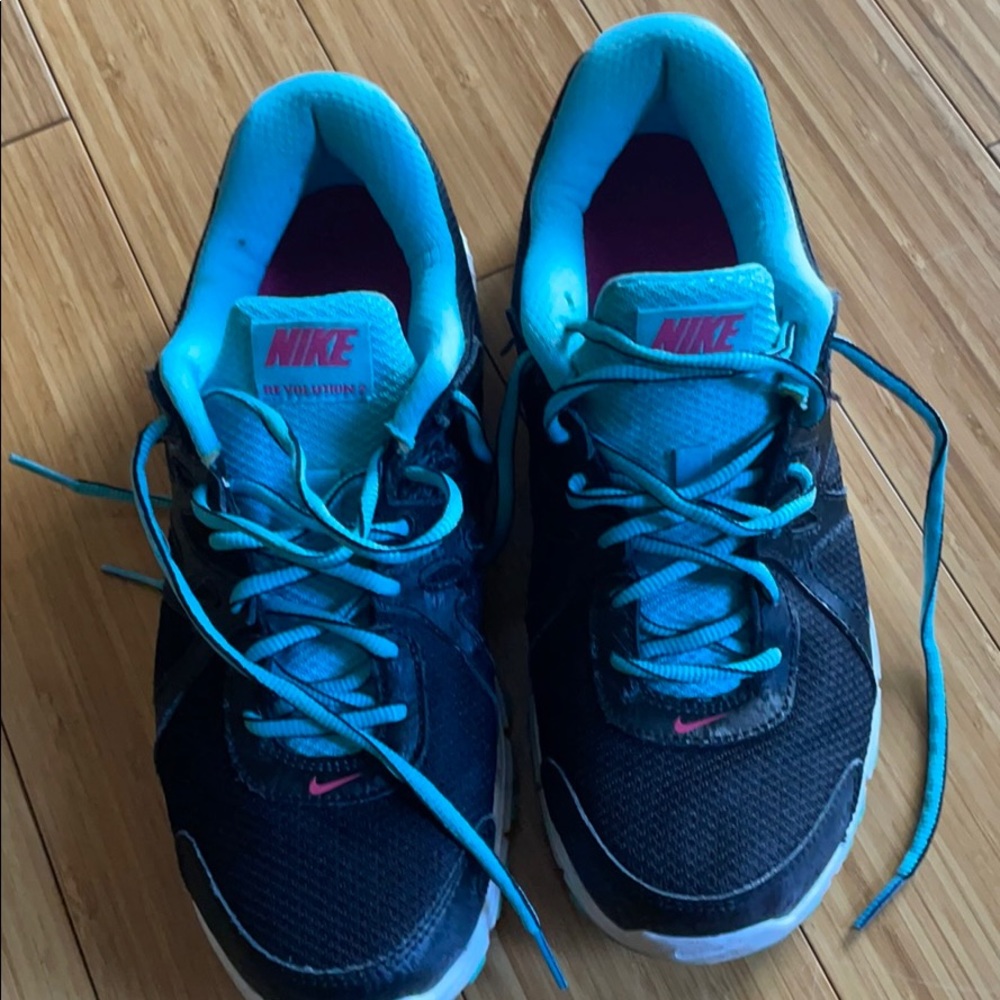 Women’s Nike shoes